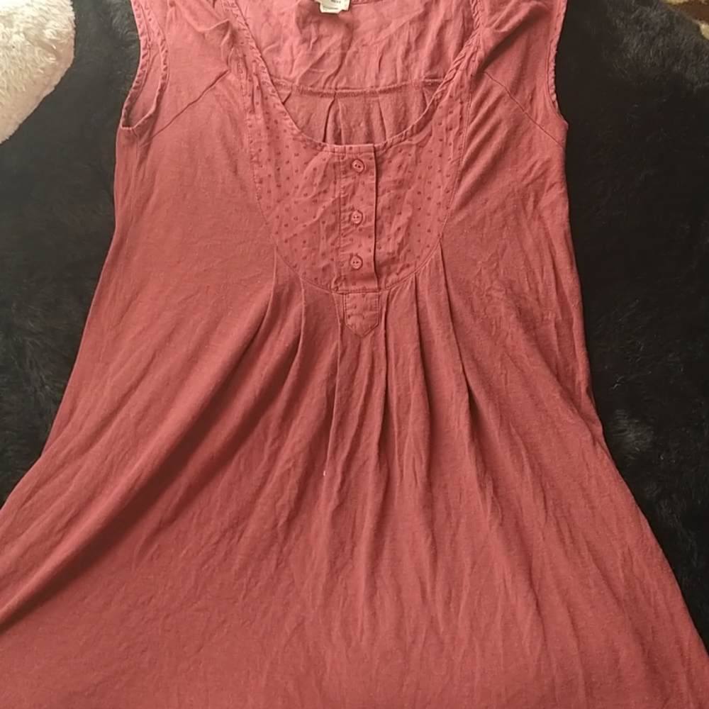 Red sleeveless t-shirt dress